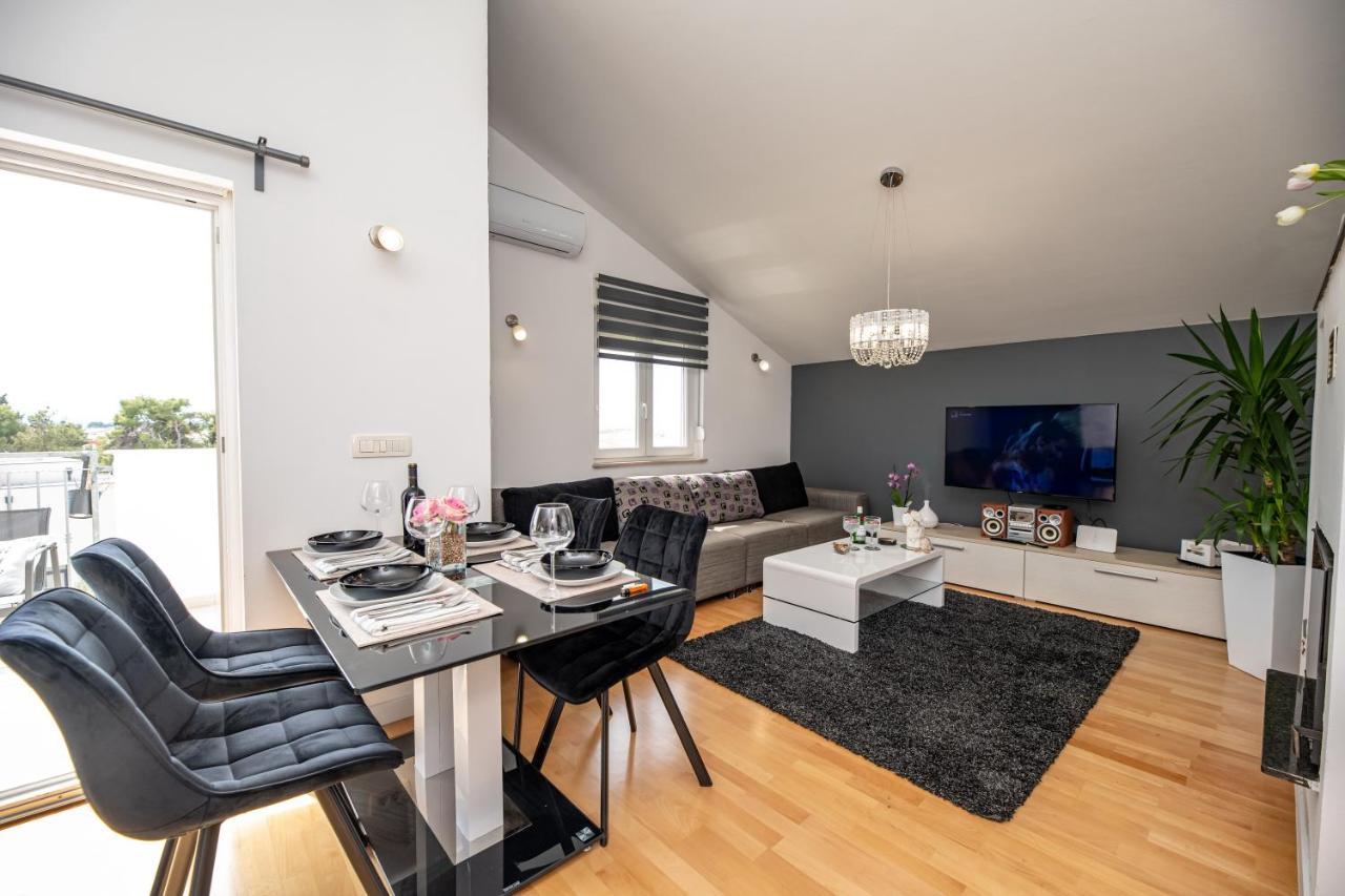 Apartment Malu Sunset Zadar Bagian luar foto
