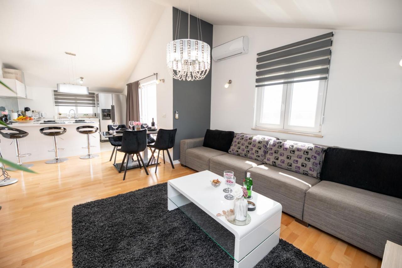 Apartment Malu Sunset Zadar Bagian luar foto